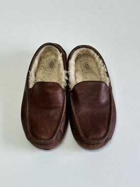 UGG Men's Dark Brown Leather Slip-On Shearling Moccasins Size 10